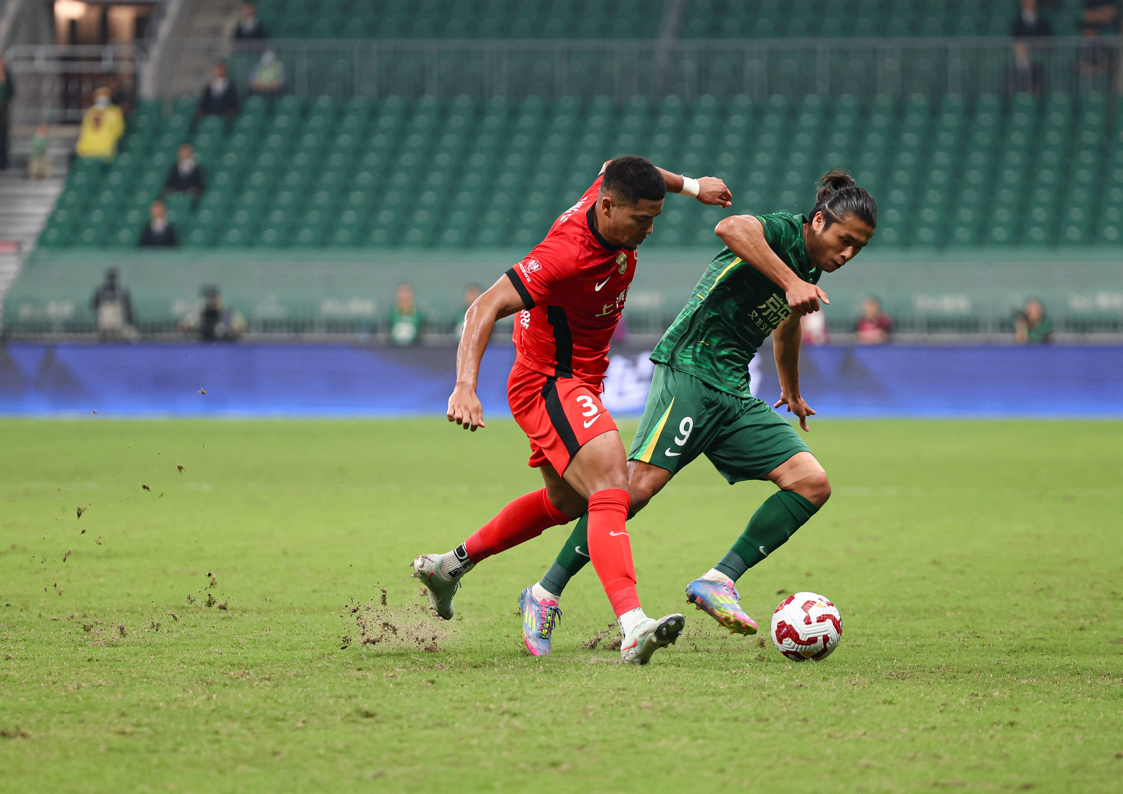 中国足球上半场上海上港腾讯视频 中国足球上半场上海上港腾讯视频